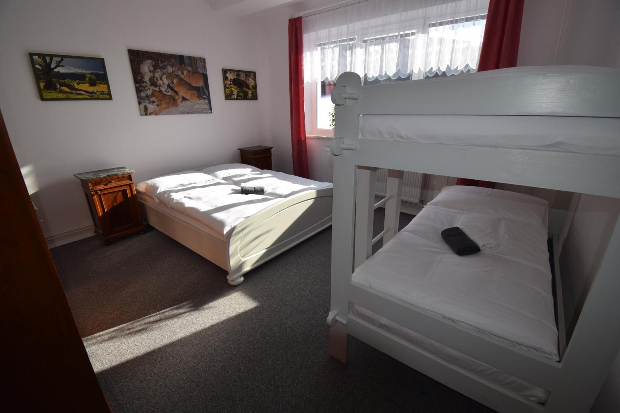 Pension St. Moritz Železná Ruda Exteriör bild
